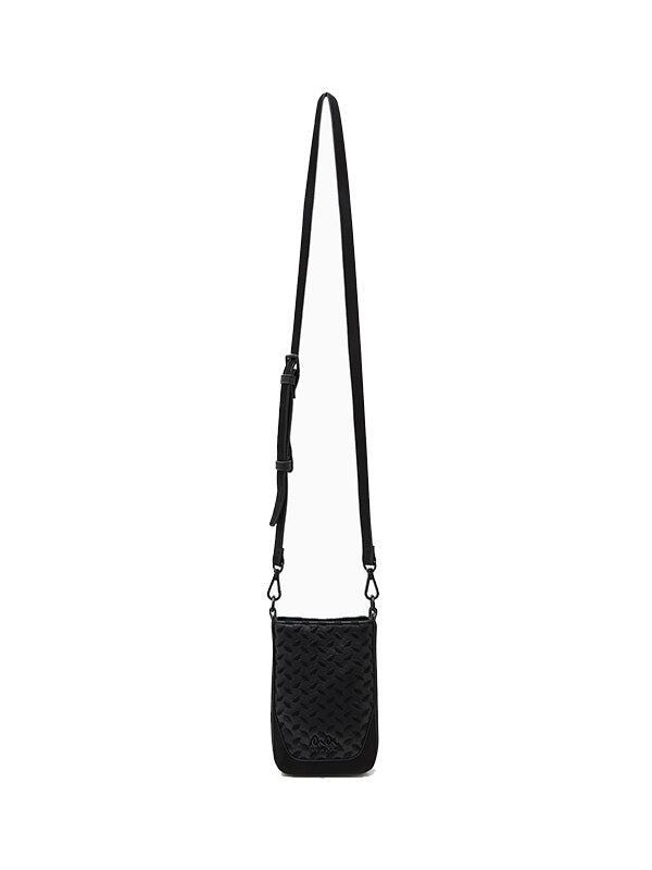 LALA BERLIN <br> FLAT CROSSBODY MILWA GRAINY VEGAN LEATHER