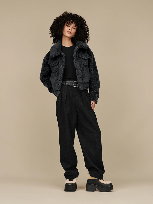 UGG <br> W ESMEE LEATHER LACE UP