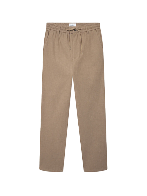 LES DEUX <br> COMO TAPERED TEXTURED PANT