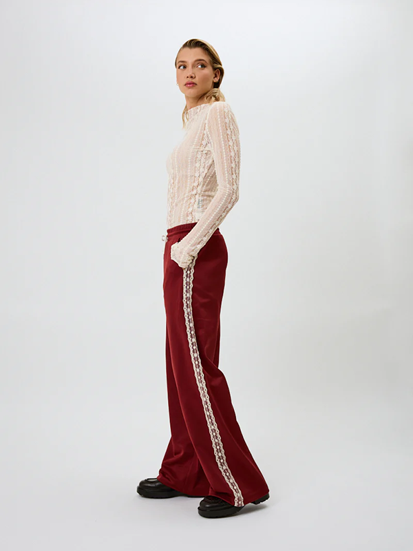 OH APRIL <br> ZAHARA LACE LONGSLEEVE